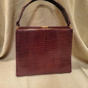 BELLESTONE PURSE vintage 1950's. Alligator pattern